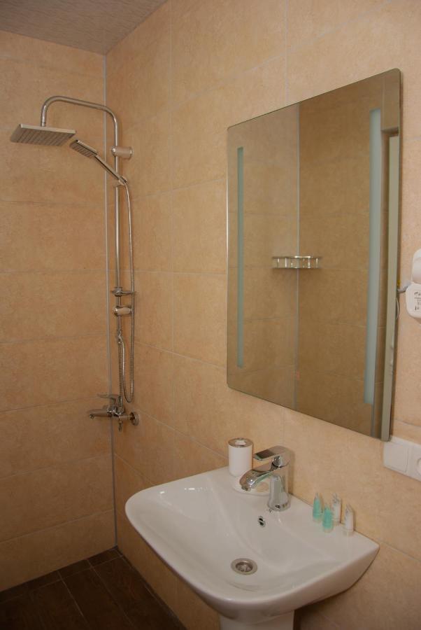 Likani Home Borzsomi Kültér fotó